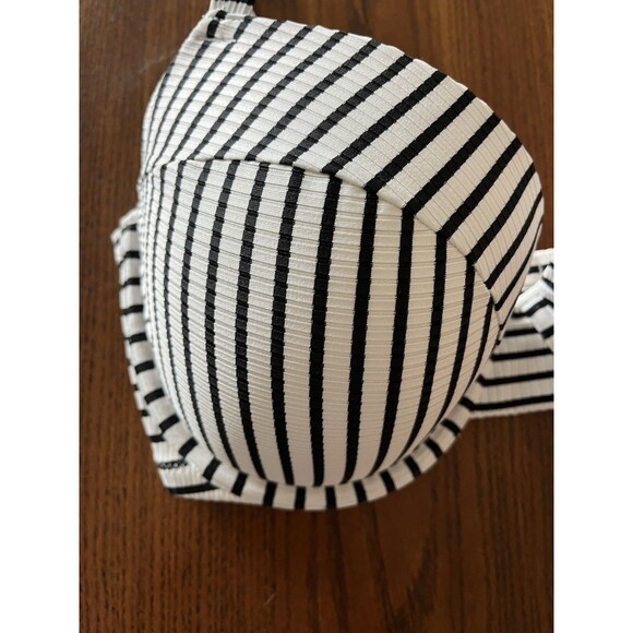 Shade & Shore Underwire Halter Swimsuit Bikini Top Size 34DD Black & White - Picture 2 of 5